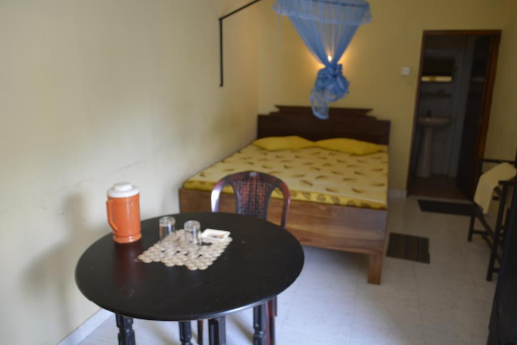 The Finz Otel Hikkaduwa Oda fotoğraf