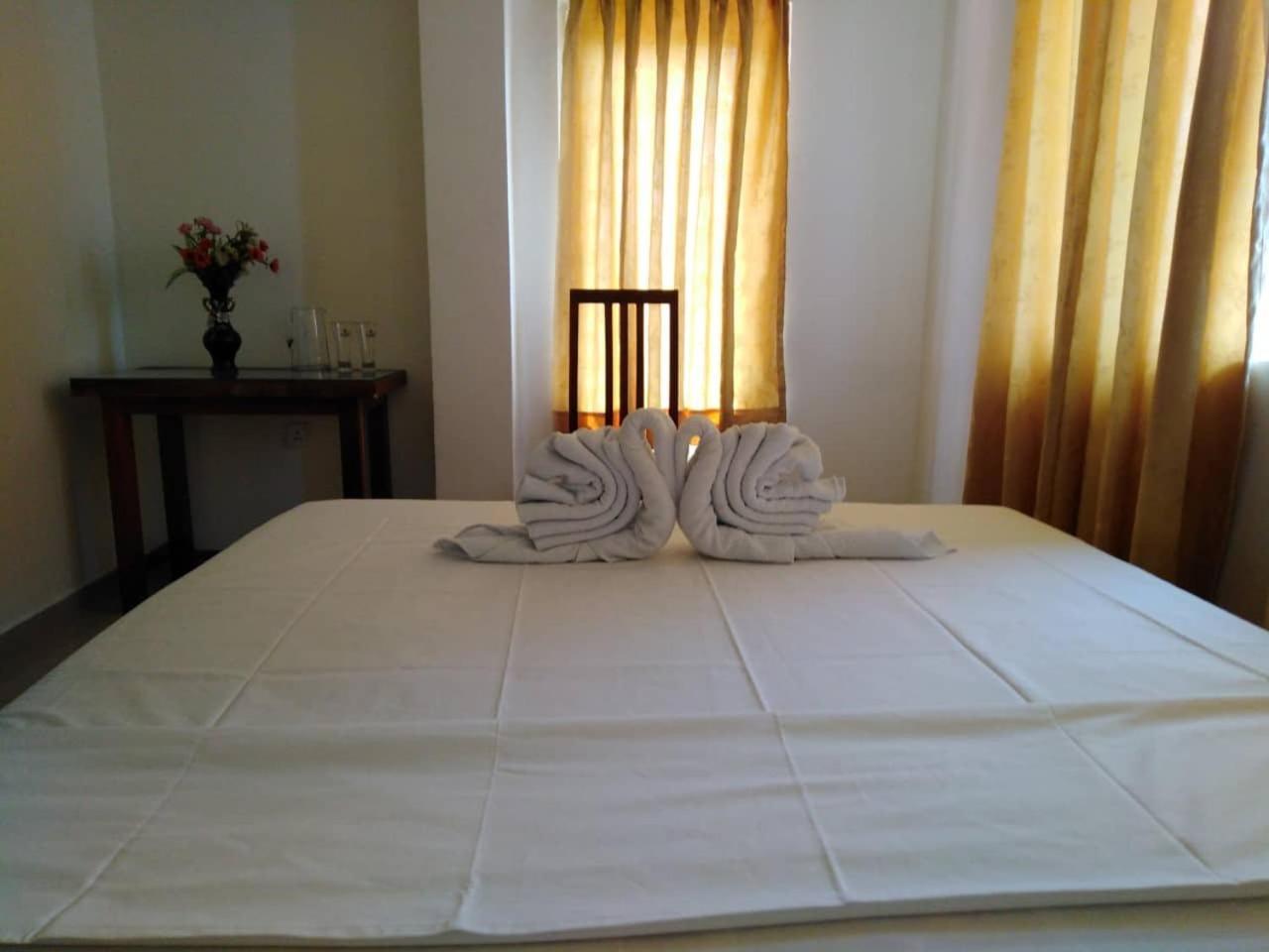 The Finz Otel Hikkaduwa Dış mekan fotoğraf