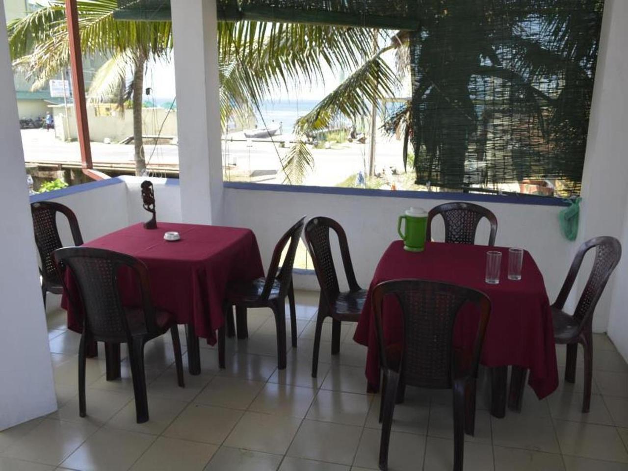 The Finz Otel Hikkaduwa Dış mekan fotoğraf